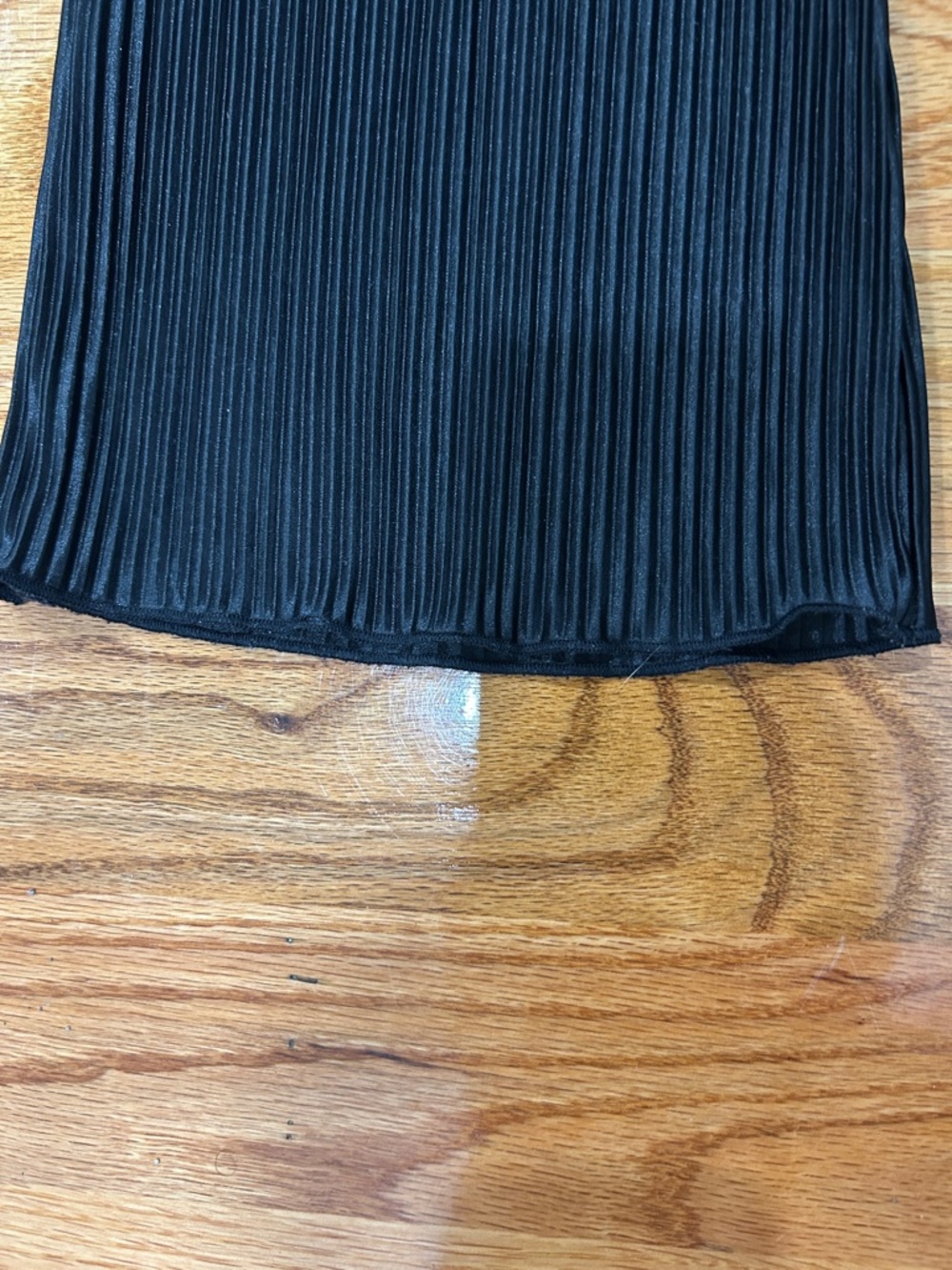 Gilli Black Pleated Wide-Leg Pants - Picture 5 of 6